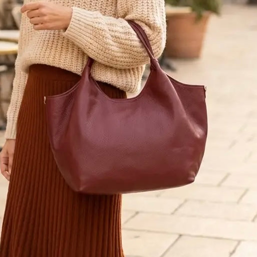 DOROTHY Tote Bag