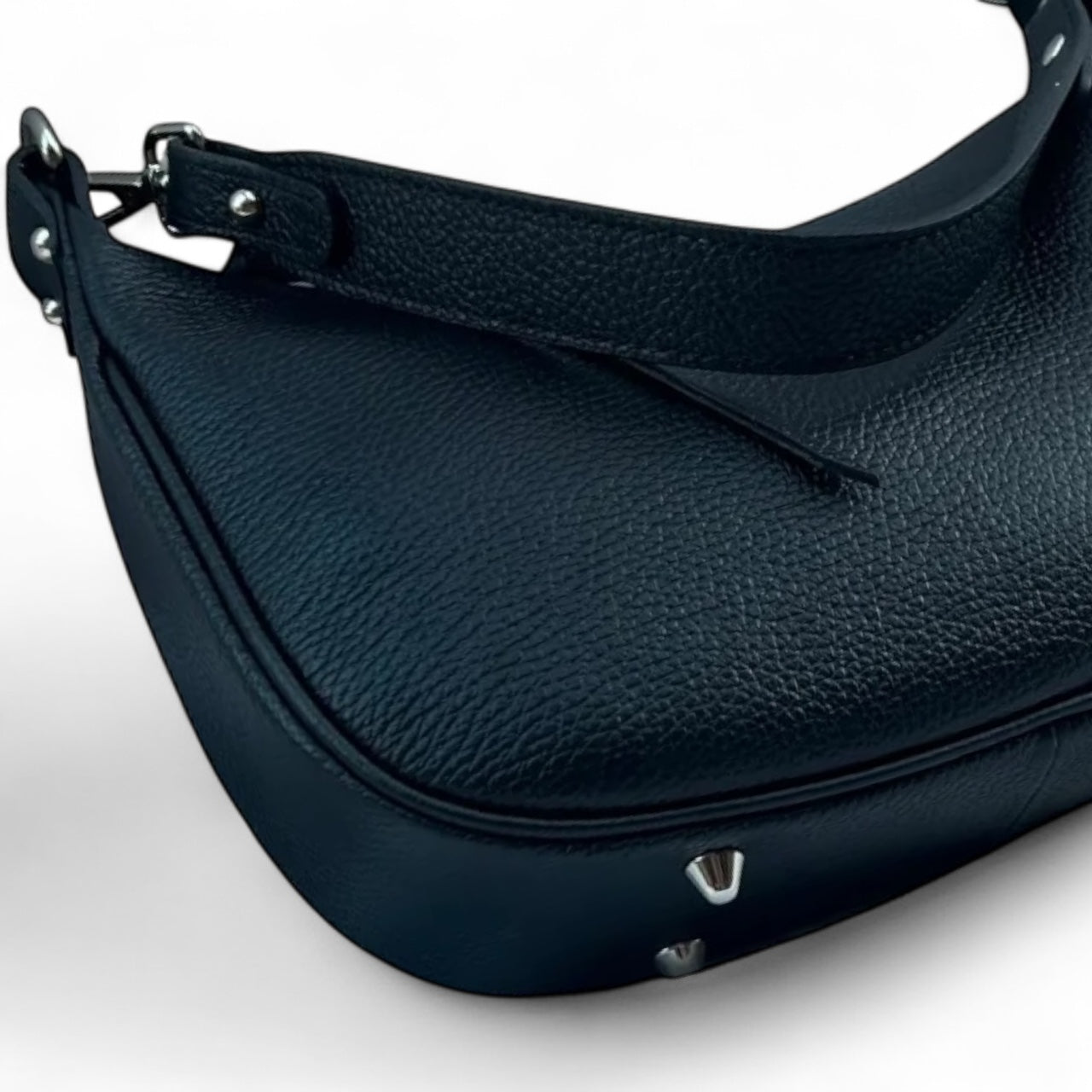 LINDA BLACK Shoulder bag