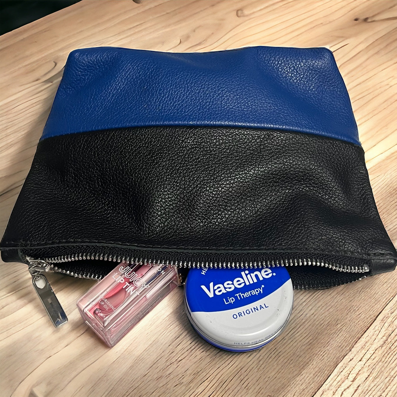 Cosmetic pouch